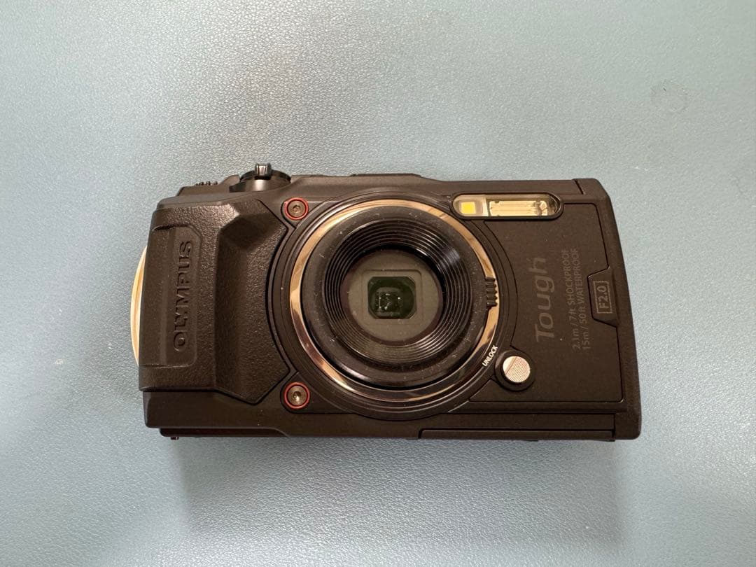 OLYMPUS Tough TG-6 本体とPT-059 ハウジングと付属品