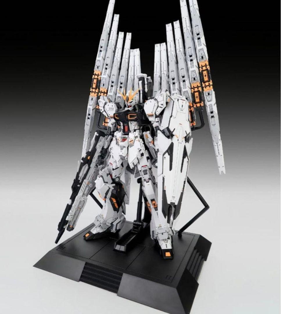 MG逆襲のシャア　RX-93 νガンダムダブルフィンファンネル　海外製、正規品