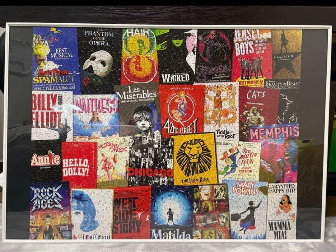 ジグソーパズル　1000ピース　完成品　ミュージカル