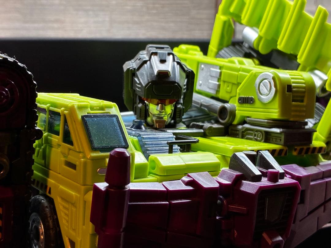 トランスフォーマー 非正規 JINBAO BUILDER デバスターっぽい人