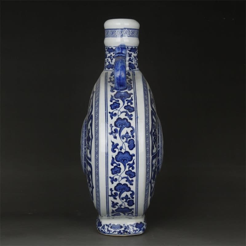 景徳鎮 陶磁器 青花八宝抱月瓶 装飾品 工芸品 置物