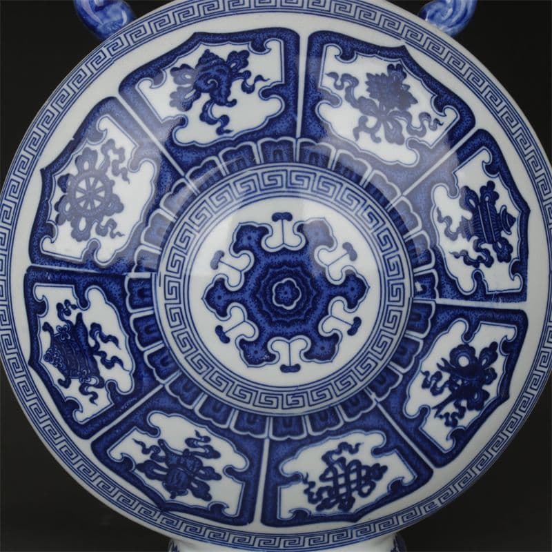 景徳鎮 陶磁器 青花八宝抱月瓶 装飾品 工芸品 置物