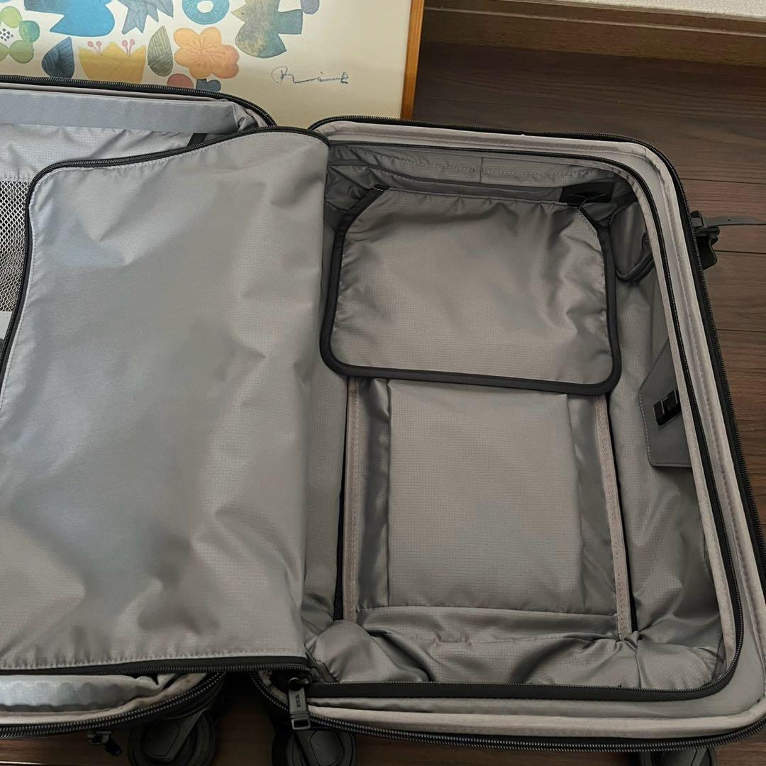 TUMI トゥミ ALPHA EXPANDABLE 4ホイール CARRY ON