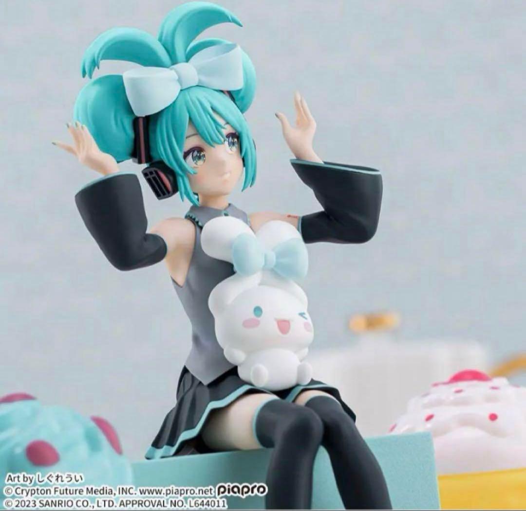 【新品未開封】 初音ミク×シナモロール フィギュア 4種 15体