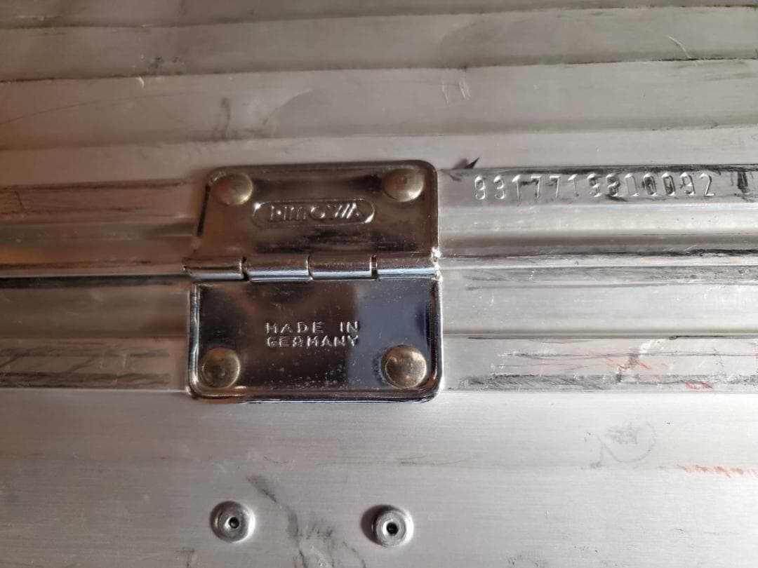 【週末特別セール】リモワ RIMOWA トパーズ 93177 4輪（正規品）