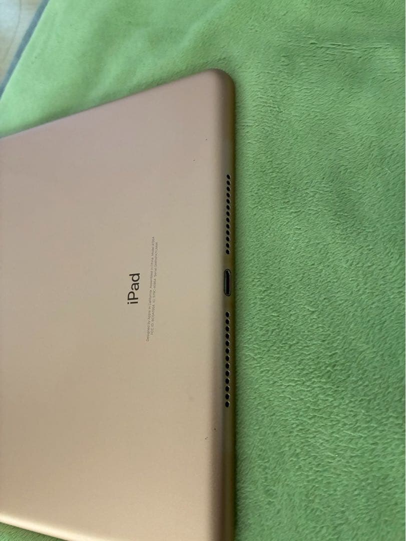 iPad 6th 128GB Cellularモデル　SIMフリー