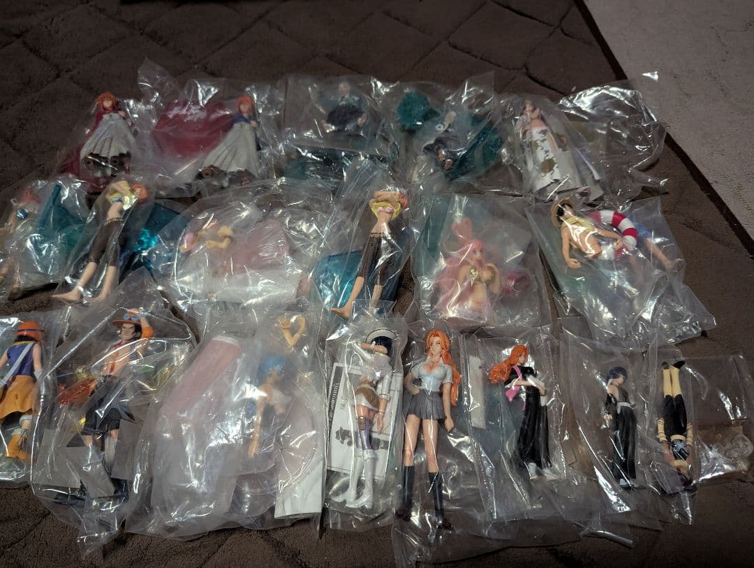 フィギュアセット　ハルヒ　ガンダム剣心ガンソード星矢ブリーチ　美少女ゲームキャラ