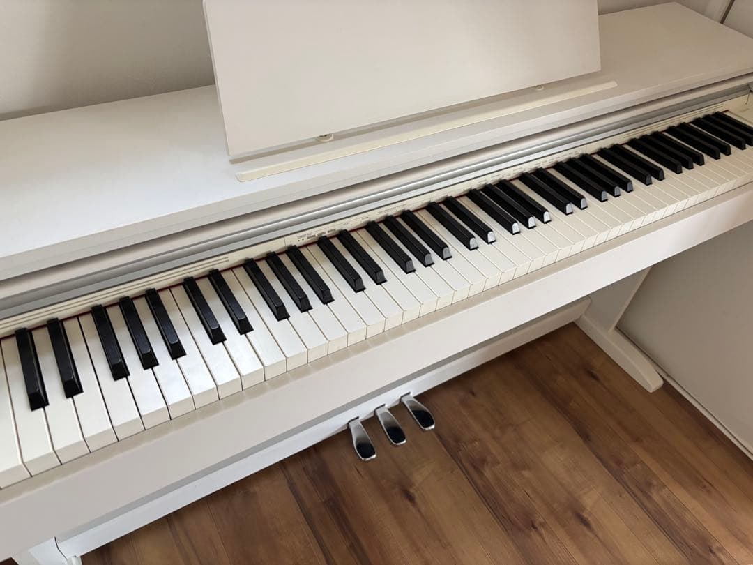 CASIO 電子ピアノ CELVIANO AP-420 ホワイト 送料別