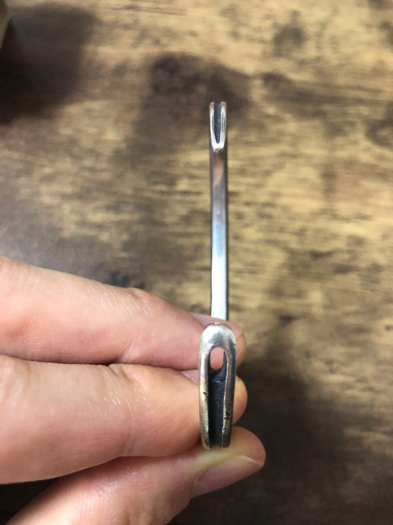 GERUGA NEEDLE CUFF バングル