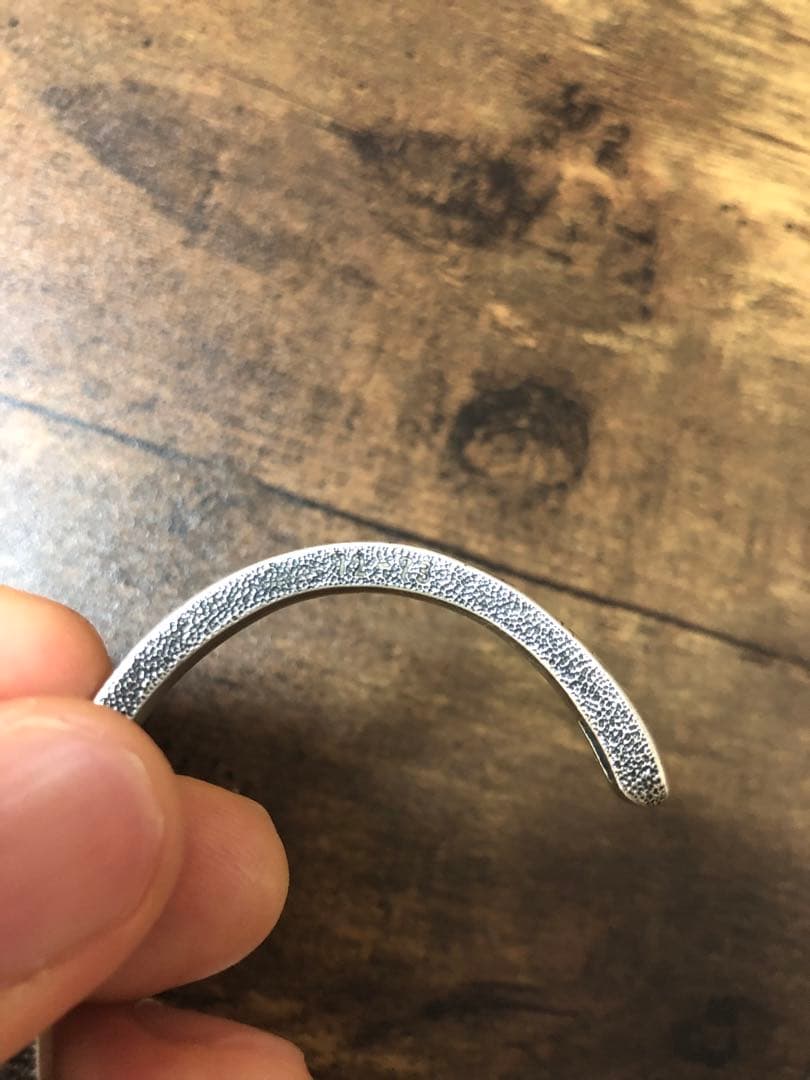 GERUGA NEEDLE CUFF バングル