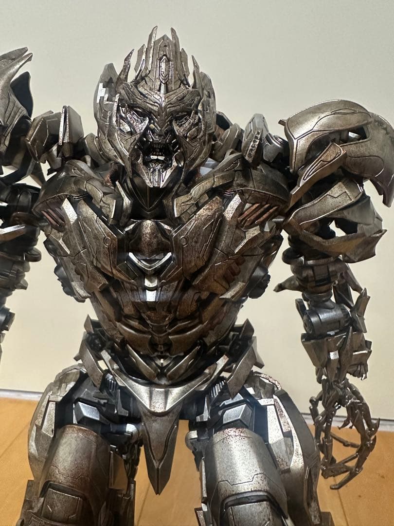 threezero dlx メガトロン　トランスフォーマー