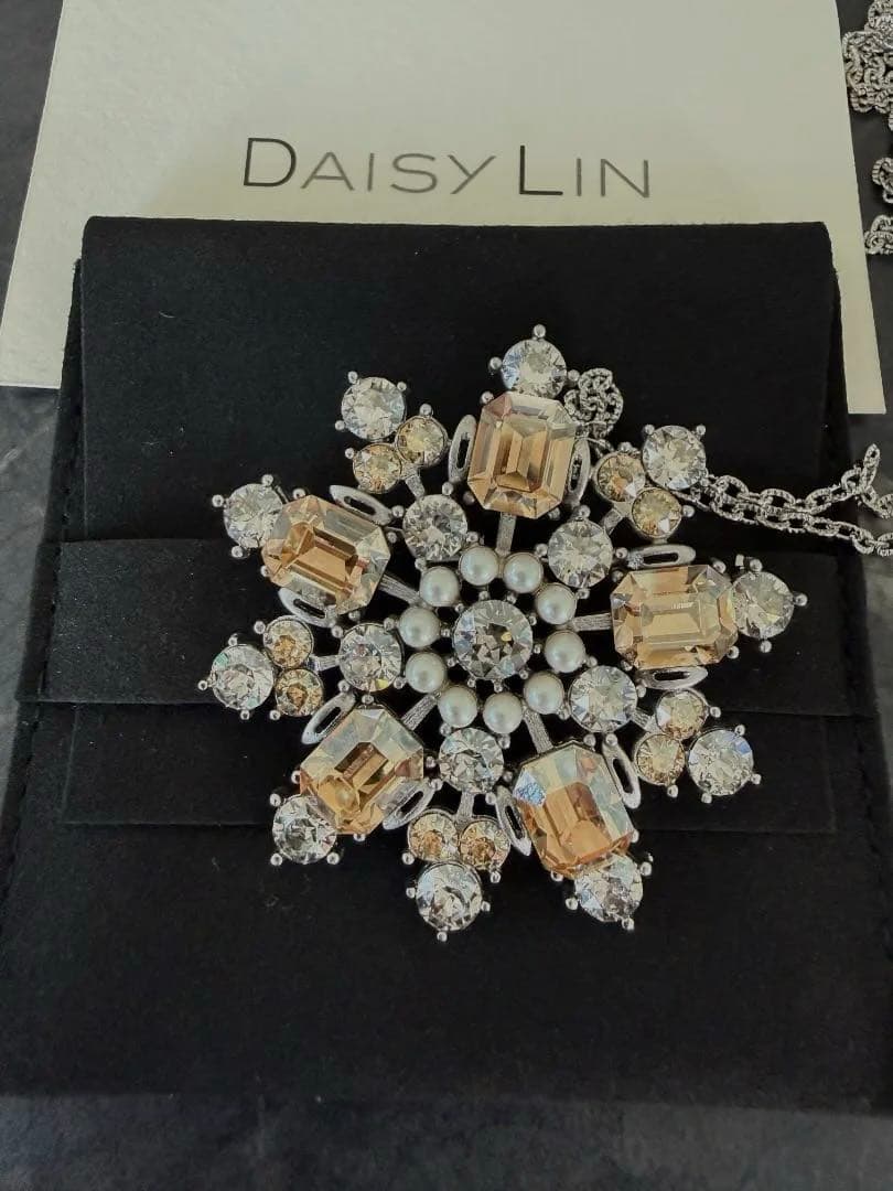 未使用★FOXEYフォクシーDAISY LINパワーストーンブローチ＆ネックレス