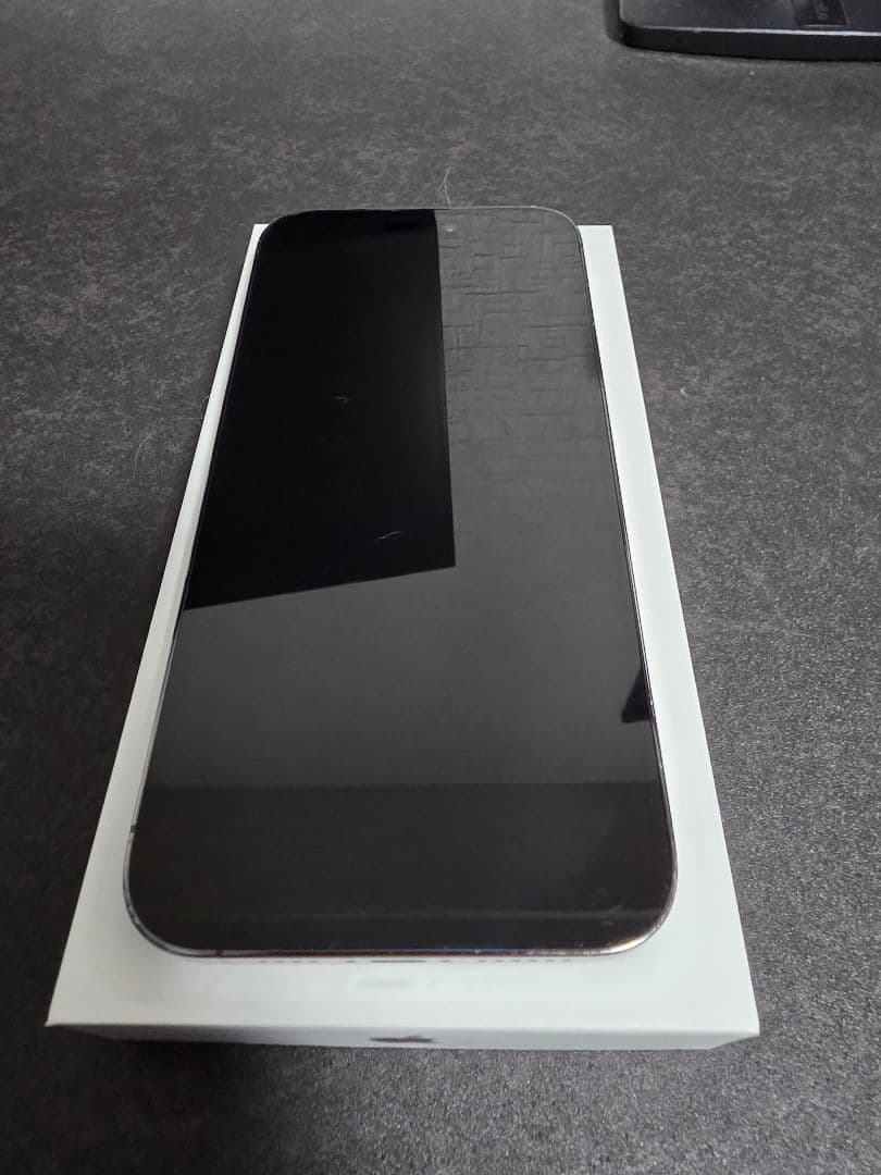 iPhone14 Pro Max 256 パーブル simフリー 背面割れ