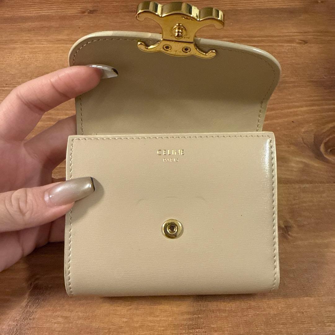 CELINEセリーヌ ベージュ 二つ折り財布