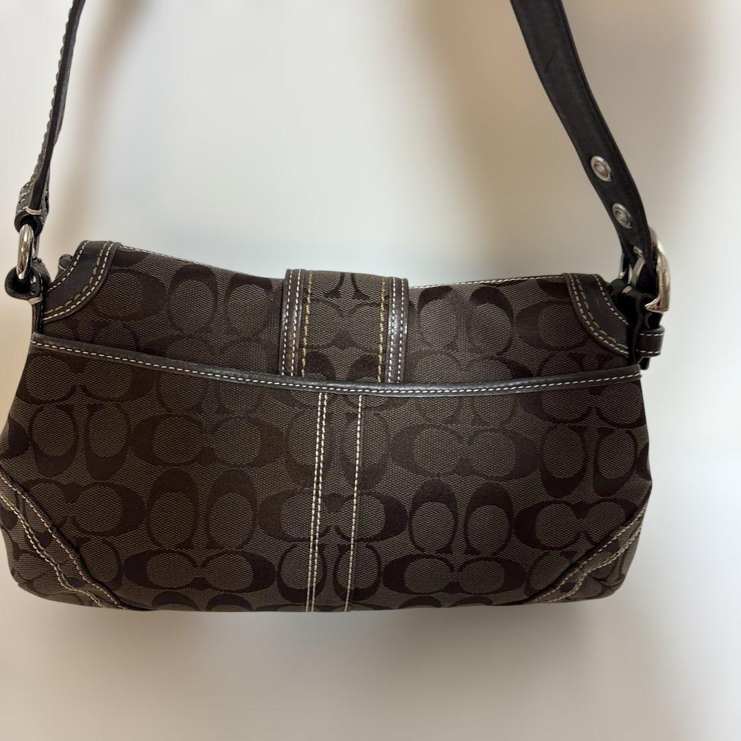 COACH コーチ シグネチャー ハーフムーン ソーホー　ワンショルダーバッグ