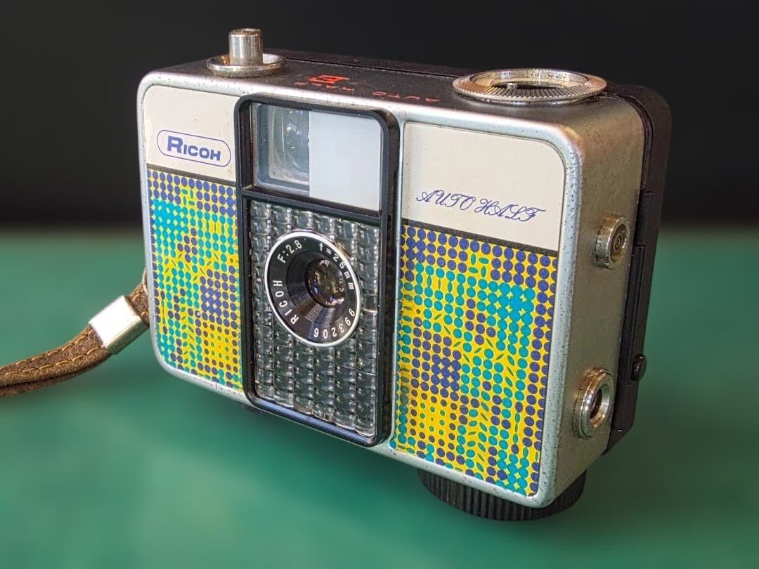 リコー　オートハーフ E 「ファンタジー」 希少品