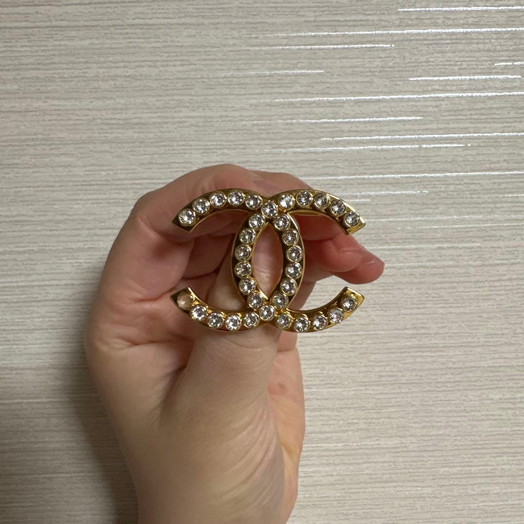CHANEL CCロゴ ゴールドブローチ