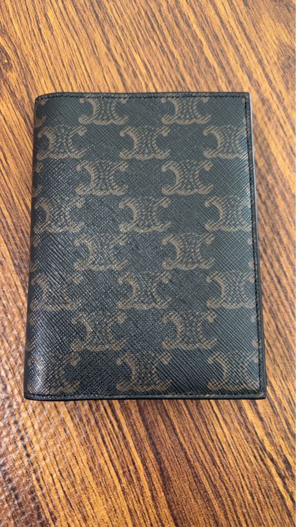 CELINE パスポートケース ロゴパターン