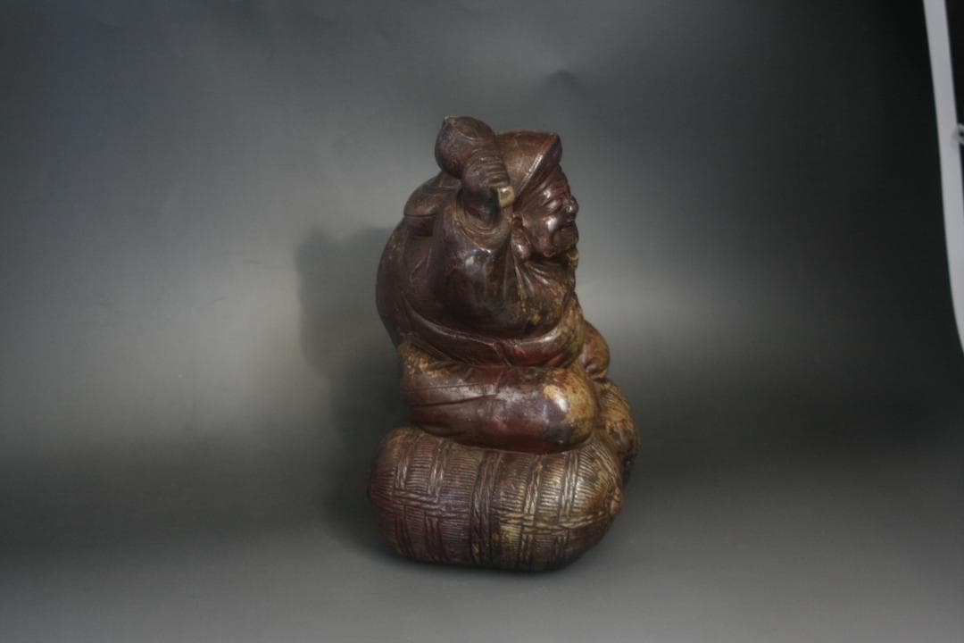 在銘　友弘作　大黒天　古備前焼