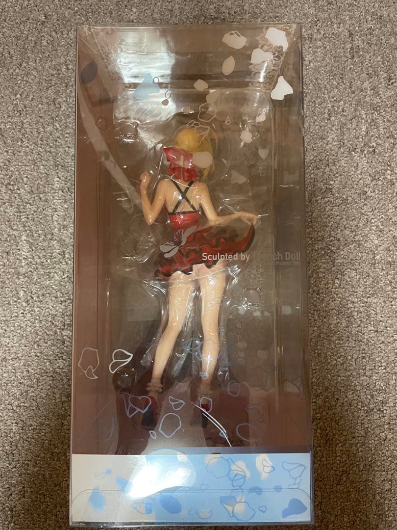 Fate/EXTRA CCC セイバー 深紅の現代衣装