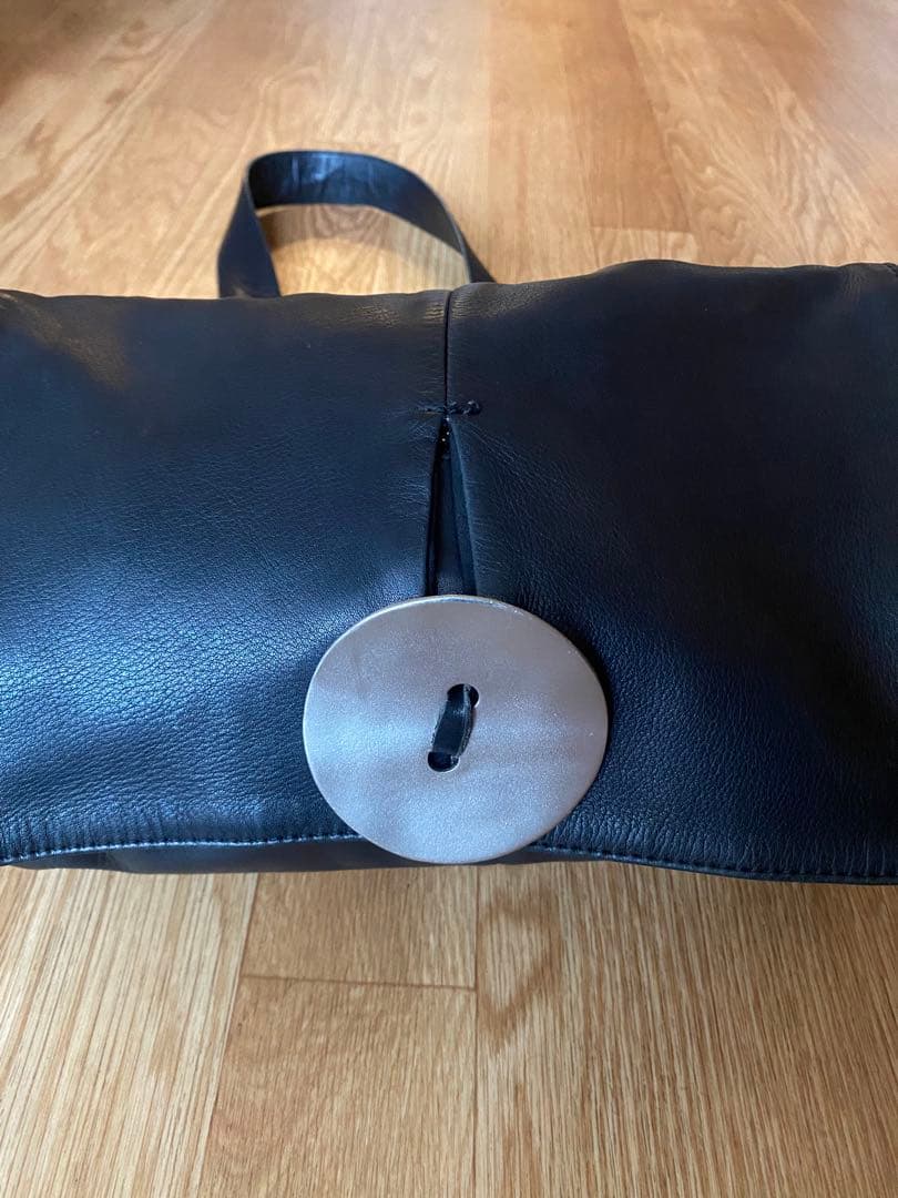 カワカワ kawakawa ボタンバック　L