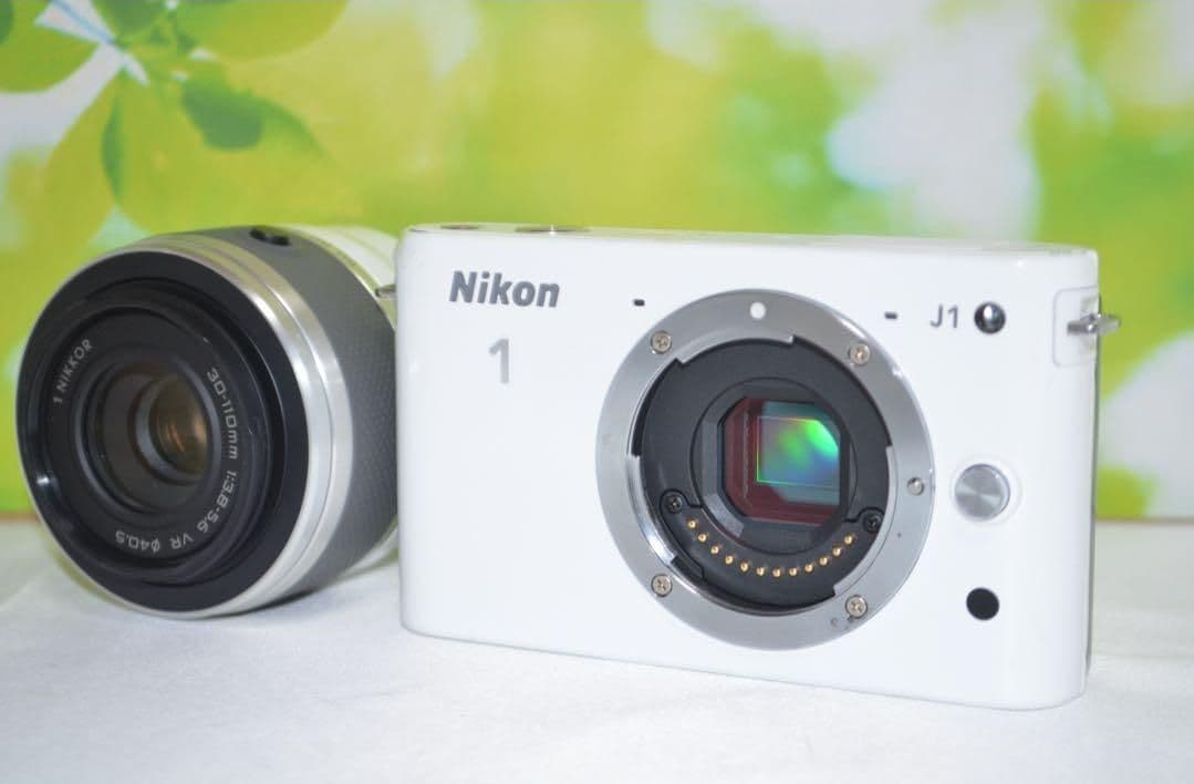 ※訳あり※　Nikon 1 J1 ホワイト ミラーレスカメラ