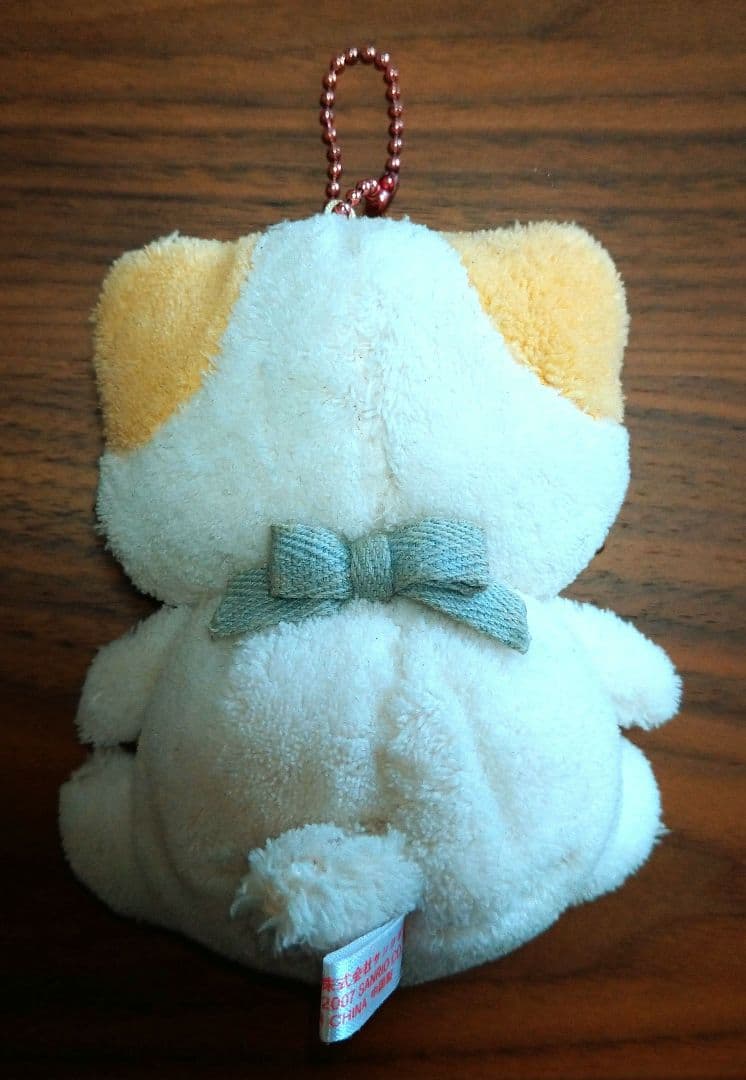 ★サンリオ　マシュマロみたいなふわふわにゃんこ　キーホルダー　ぬいぐるみ