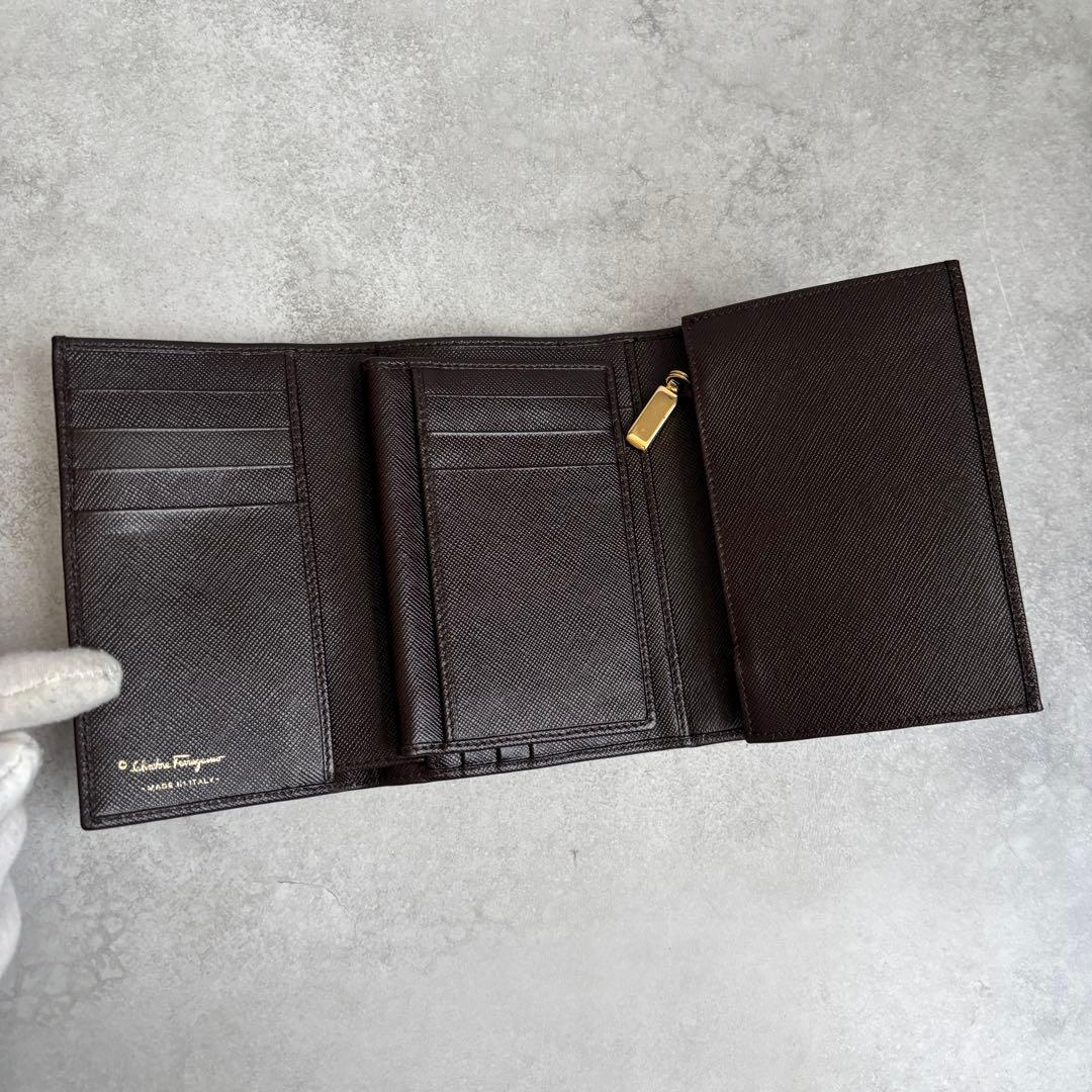 お値下げ済み【未使用級】Salvatore Ferragamo 三つ折り財布