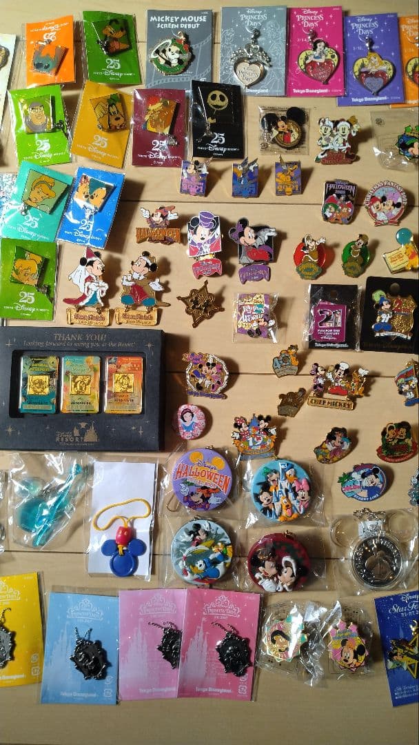 【希少品】ディズニーグッズ ピンバッジ セット まとめ売り ピンズ キーホルダー