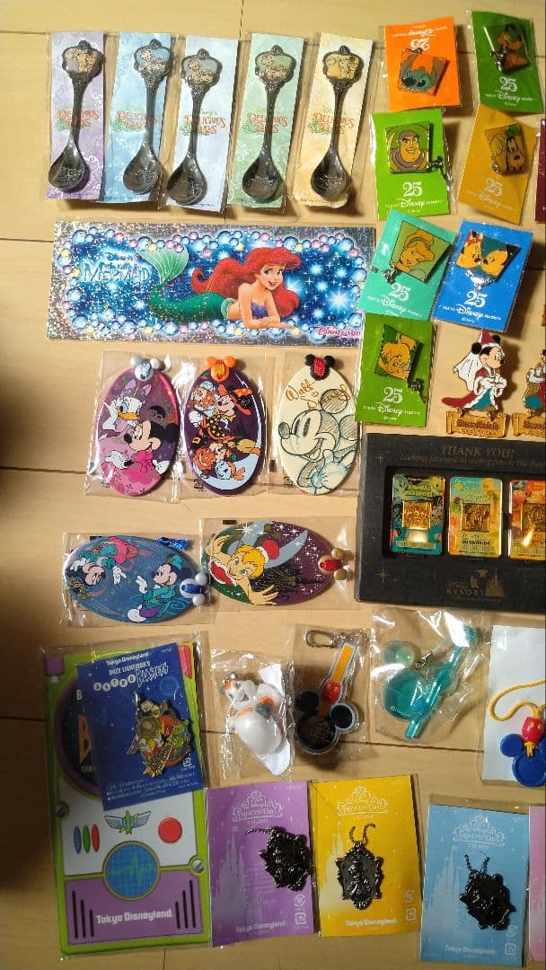 【希少品】ディズニーグッズ ピンバッジ セット まとめ売り ピンズ キーホルダー