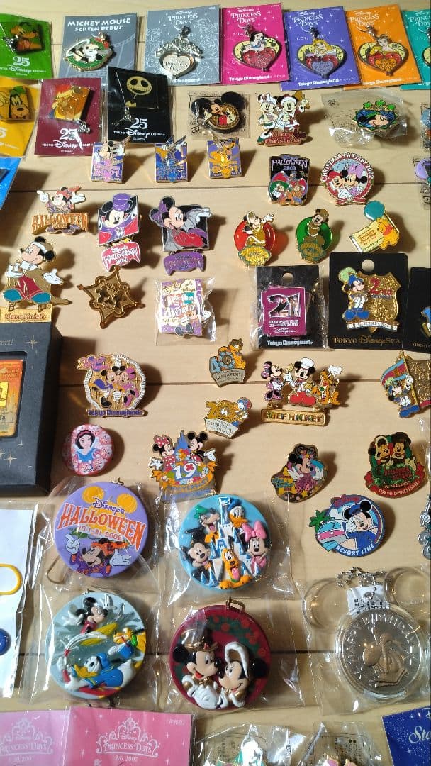 【希少品】ディズニーグッズ ピンバッジ セット まとめ売り ピンズ キーホルダー
