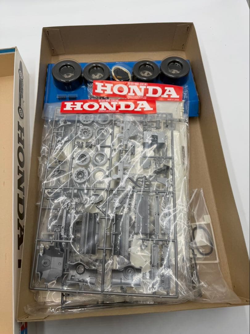 TAMIYA HONDA F-1 プラモデル 1:12 スケール