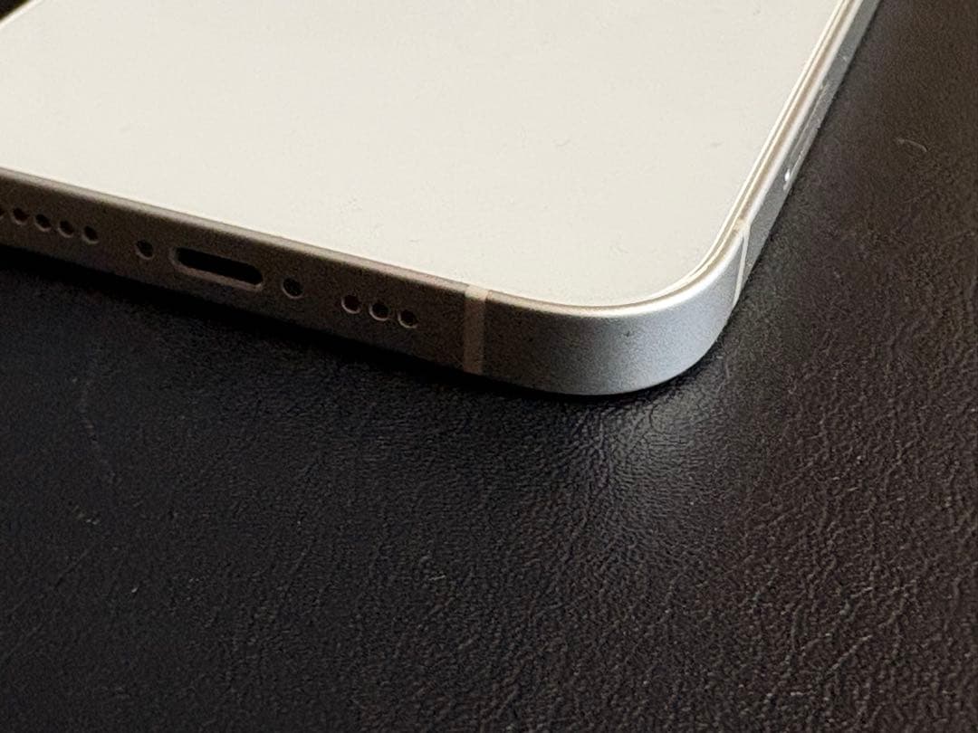 【美品】Apple iPhone13 SIMフリー128GB ホワイト