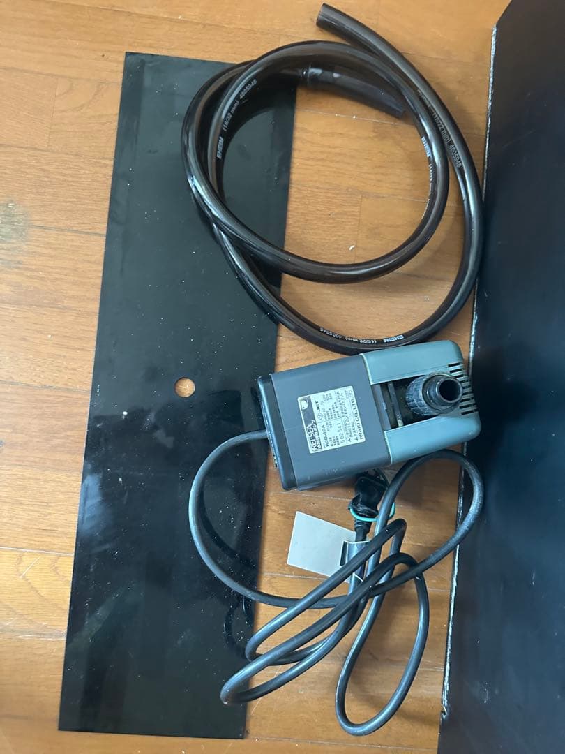 90cm上部式フィルターとレイシー水陸両用ポンプＲSD-40A