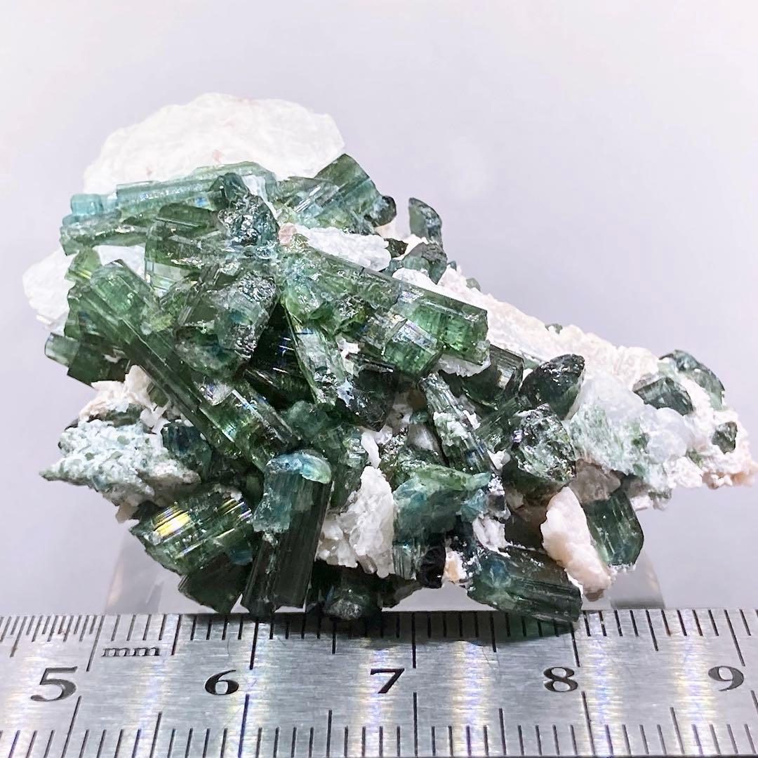半*ル様 グリーントルマリン　原石　鉱物標本　天然石　834