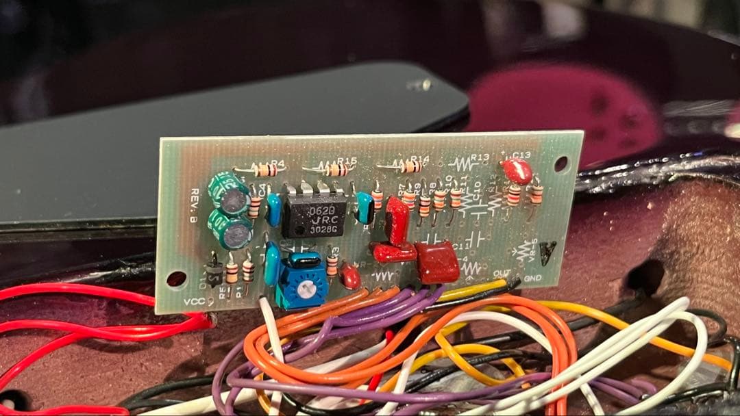 フェルナンデス FRB-75？ EMG搭載！