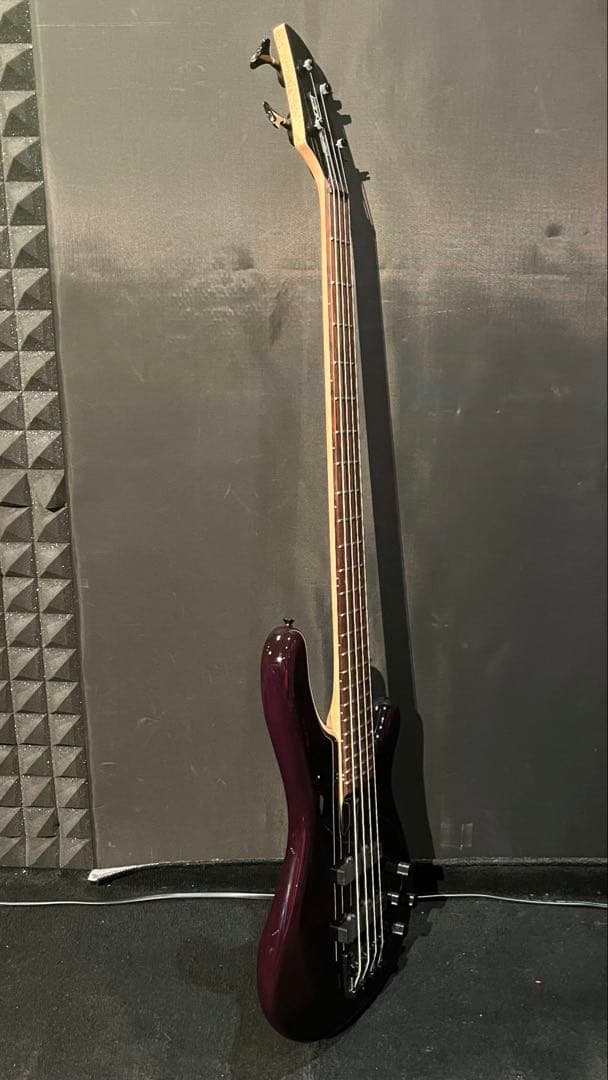 フェルナンデス FRB-75？ EMG搭載！