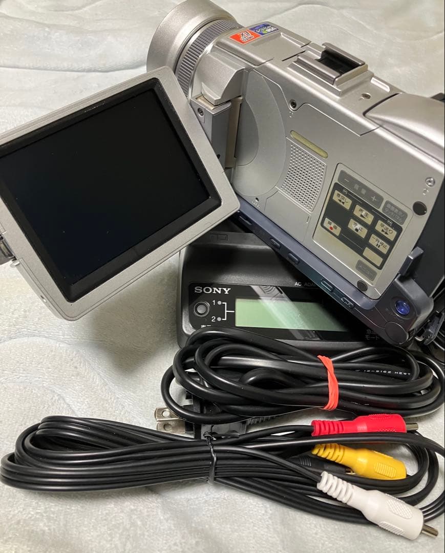ソニー ビデオカメラ DCR-TRV50ミニDVテープ 液晶画面劣化無し！作動機