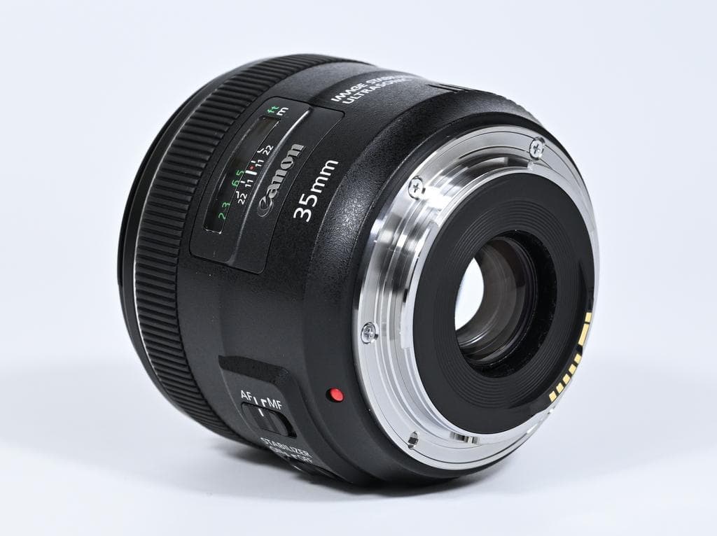 【超美品】 キヤノン　Canon EF 35mm F2 IS USM