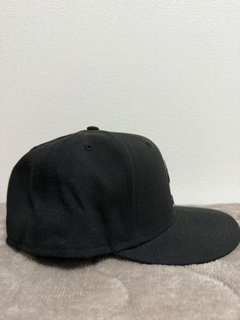 supreme × NEWERAコラボ品 キャップ