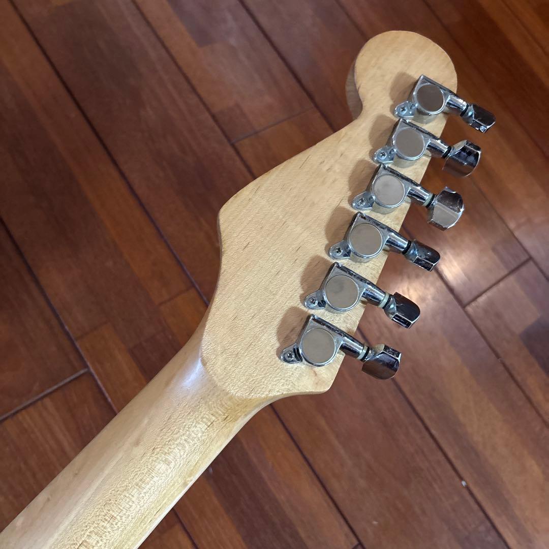 ストラトキャスタータイプ エレキギター