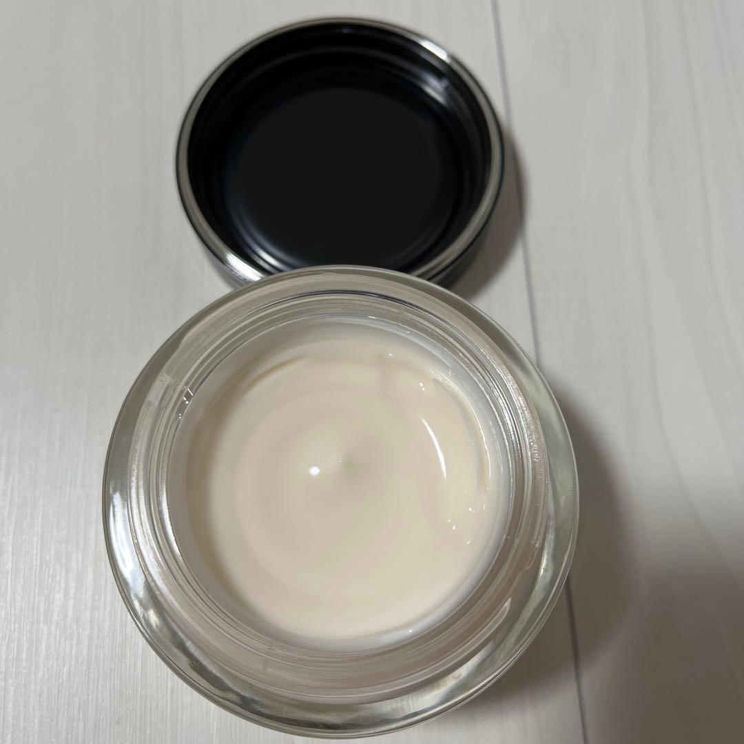 CHRISTIAN DIOR ジャスミン デ サンジュ ボディクリーム