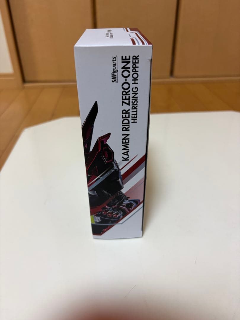 S.H.Figuarts仮面ライダーゼロワン　ヘルライジングホッパー