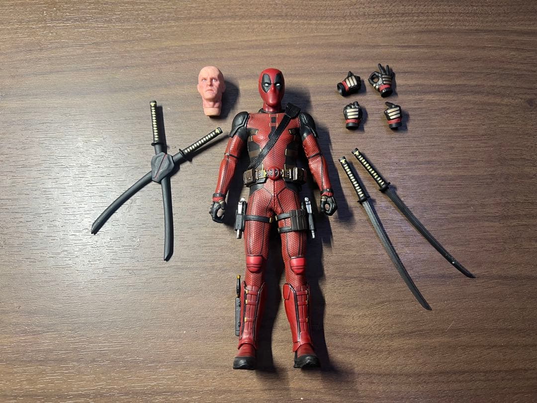 【限定】デッドプール風フィギュア1/12 Thunder Toys