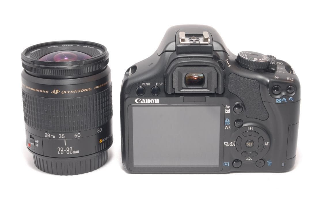 ⭐️カメラデビューにも⭐️Canon Kiss X2 キャノン　デジタル一眼