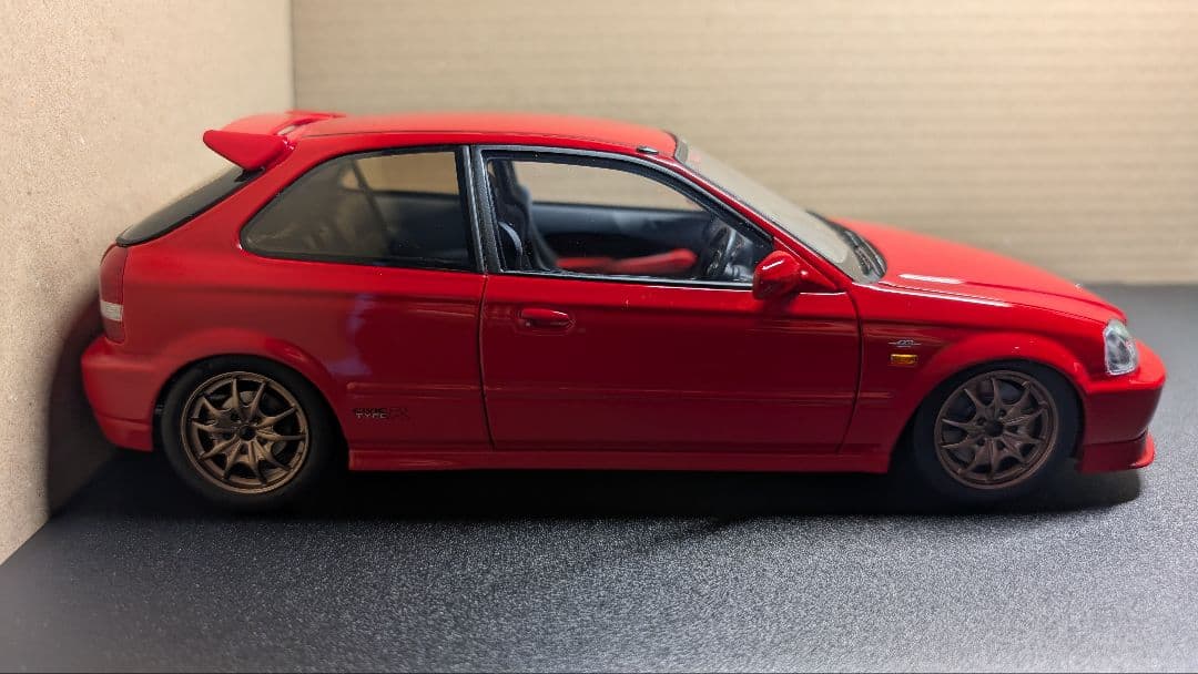 モーターヘリックス 1/18 シビックタイプR　EK9