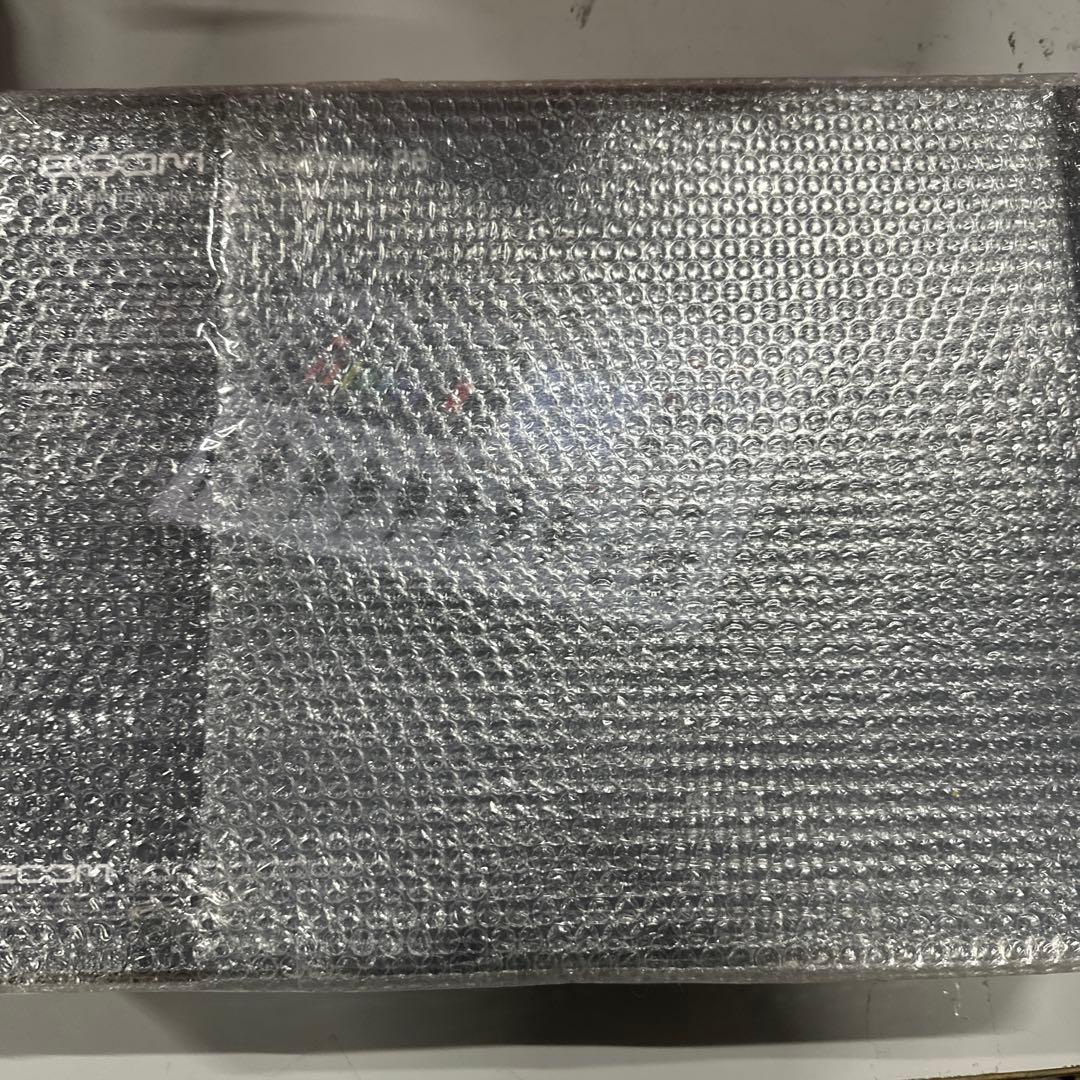 ZOOM ズーム P8 ポッドキャストレコーダー 6XLRマイク入力 ミックス