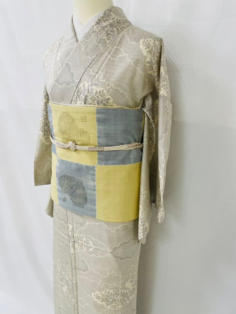 お見分け済　美品　正絹袷　雲取り　本場白大島紬単品