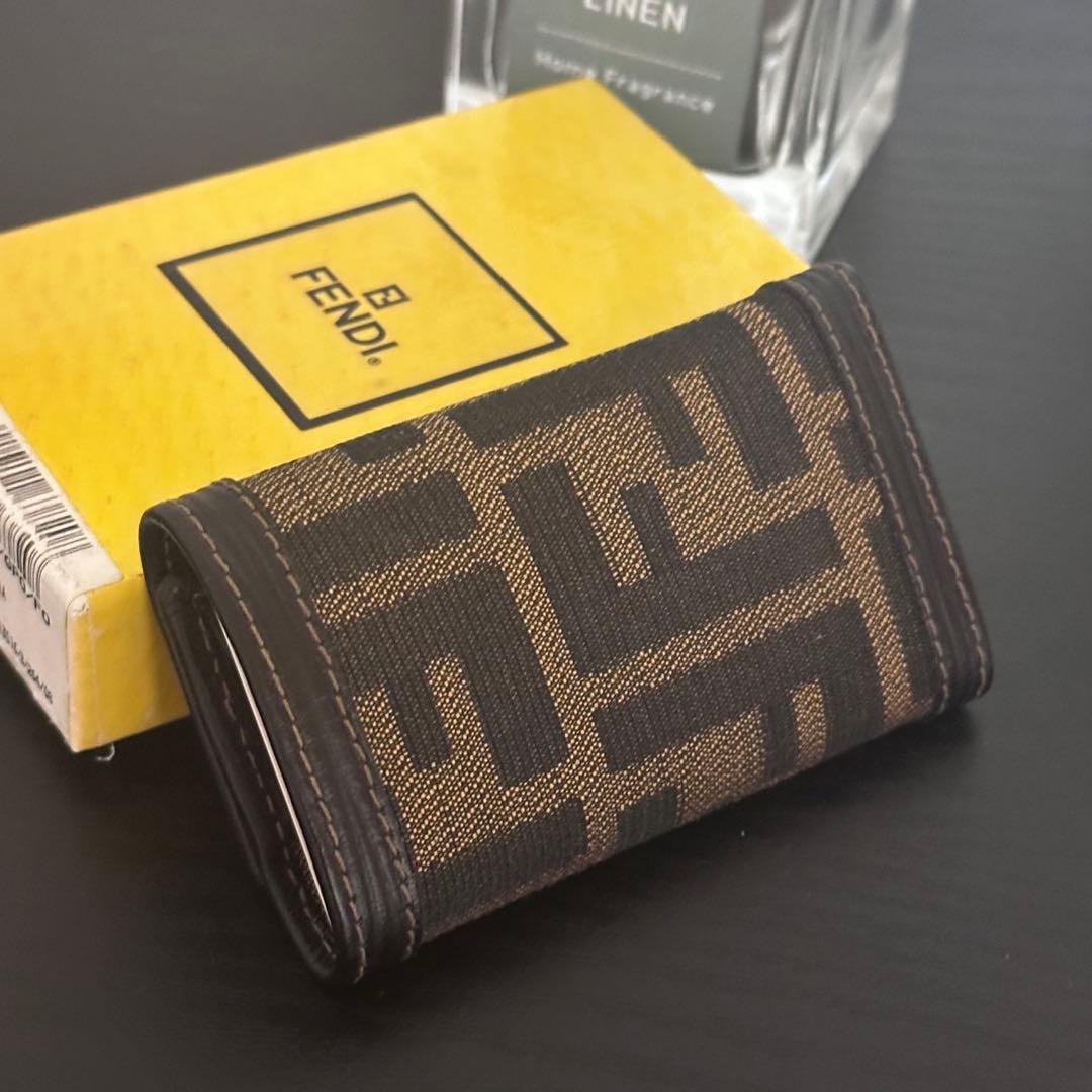 【未使用級】FENDI 6連 ズッカ柄 キーケース ブラウン