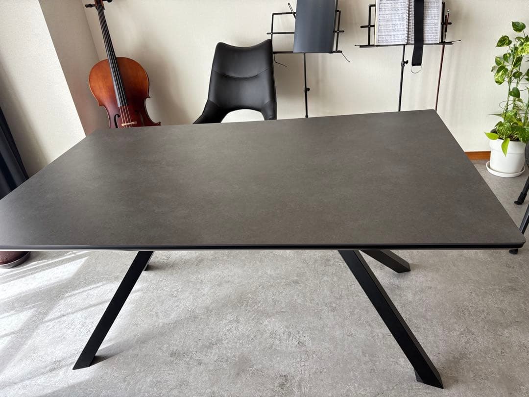 【美品】セラミックダイニングテーブル グレー　150cm x 90cm